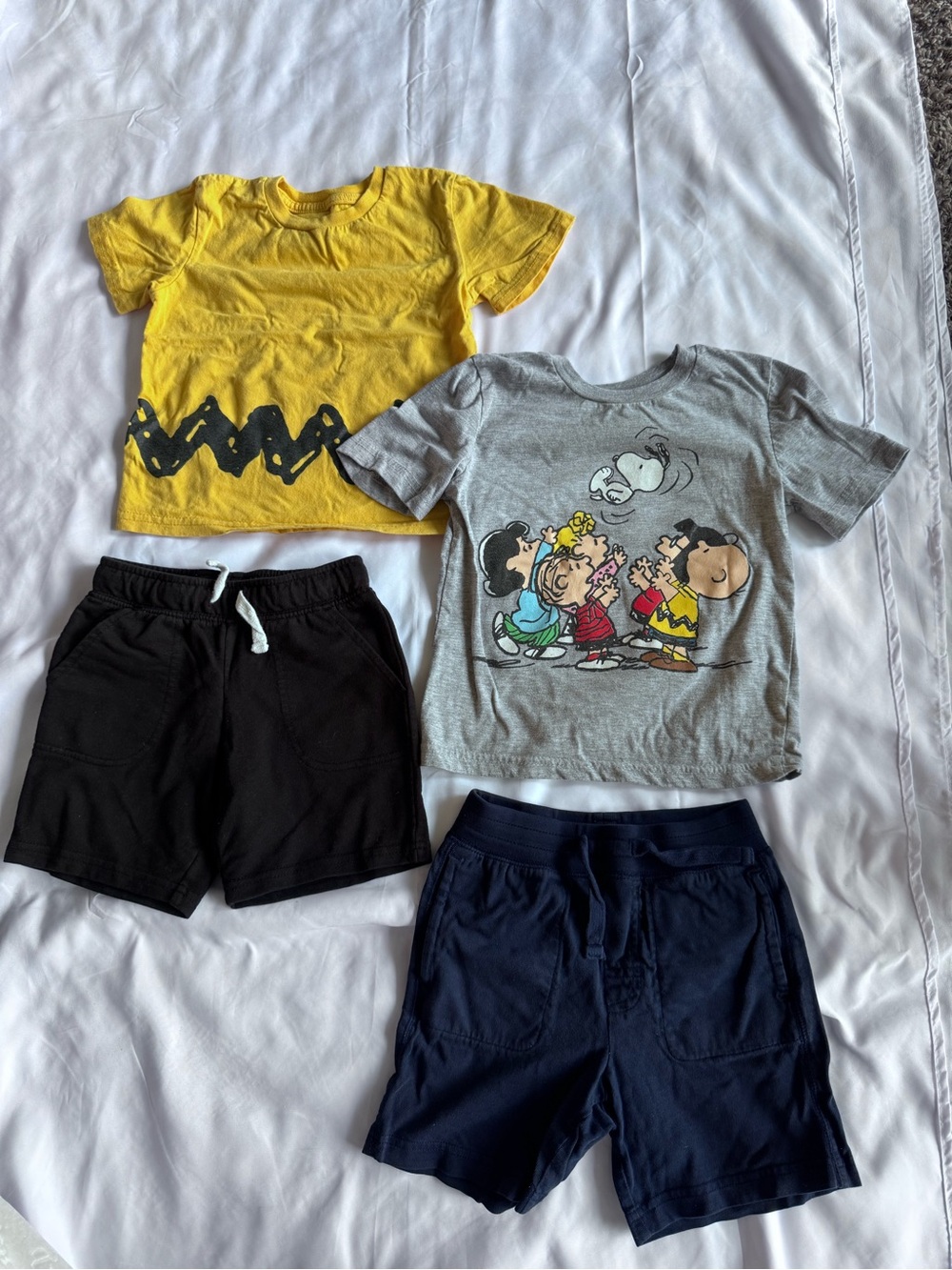 Charlie Brown Peanuts Outfit Set 4T Cat & Jack Boys 2 Complete Outfits